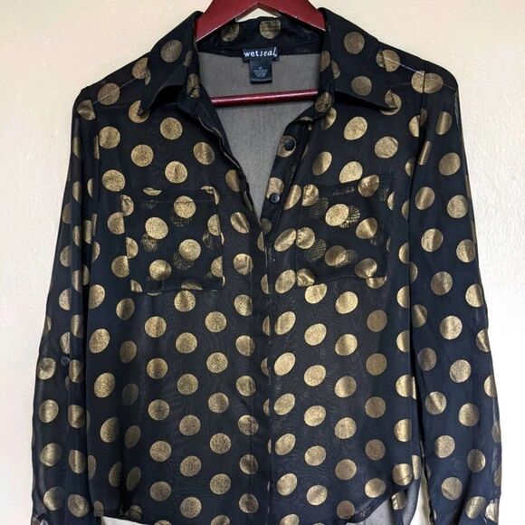 Gold Metallic Semi Sheer Top Size M - Picture 4 of 7